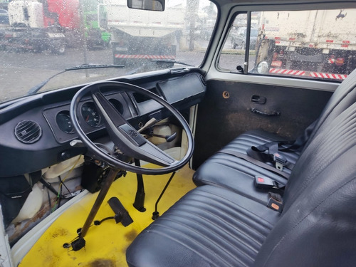 Imagem 5 de 6 de Kombi Carroceria Aberta