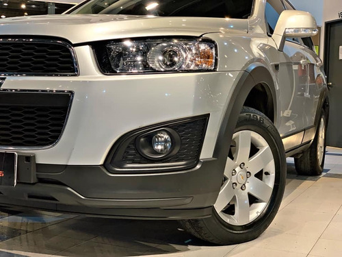 Chevrolet Captiva Ls 2.4n 7 Plazas 2016 78.000km Gris