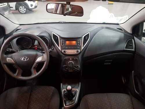 Imagem 3 de 8 de Hyundai Hb20 1.0 Comfort 12v