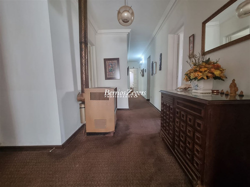 Casa En Venta De 3 Dorm. En Ñuñoa