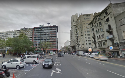 Venta Local Comercial, Montevideo Edificio 01 Del Centro