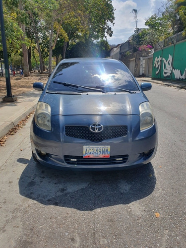 Toyota Yaris 1.3 Full Equipo