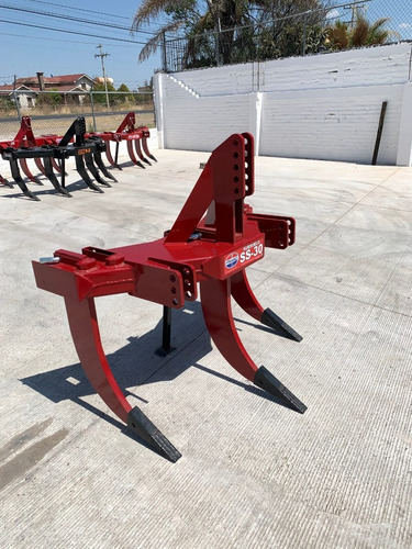 Subsuelo Agrícola Famaq 3 Puntas Para Tractor