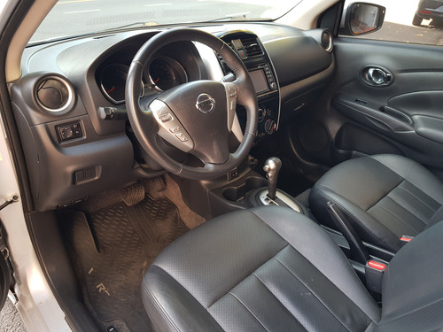 Nissan Versa 1.6 Exclusive At