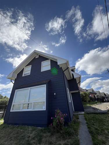 Casa En Arriendo De 2 Dorm. En Puerto Varas