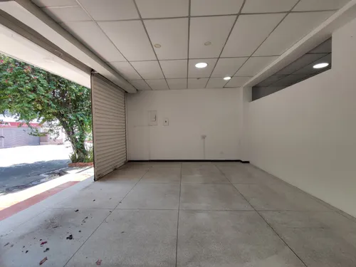 Local En Arriendo En La Ceiba. Cod A29184