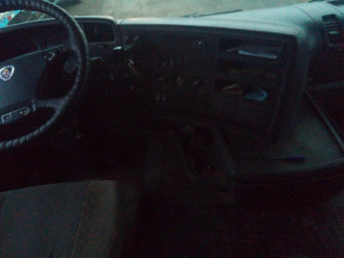 Imagen 12 de 25 de Camión Cisterna Scania