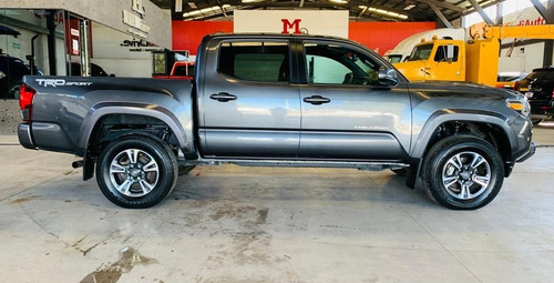 Imagen 3 de 10 de Toyota Tacoma Modelo 2019