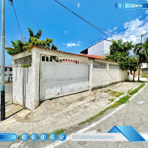 Quinta En Venta Ubicada En; Palmar Este - La Guaira