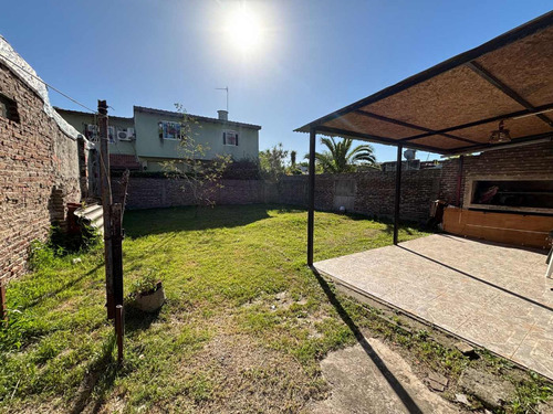 Casa En Venta 3 Amb. Virreyes Con Gran Jardin 