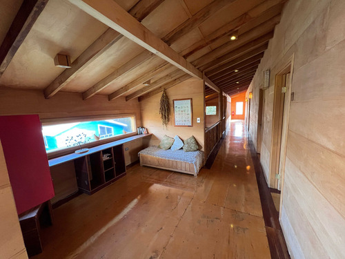 Palafito En Cucao, Chiloé (70134)