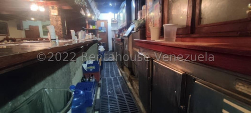 En Venta Fondo De Comercio De Restaurant De Larga Trayectoria En Boleita Sur, 25-3028