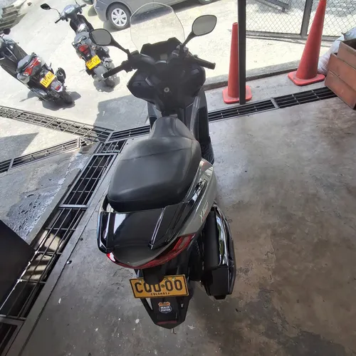 Kymko Xtown 300.