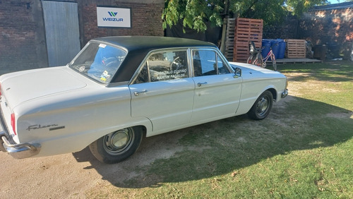 Imagen 3 de 8 de Ford Falcon Deluxe