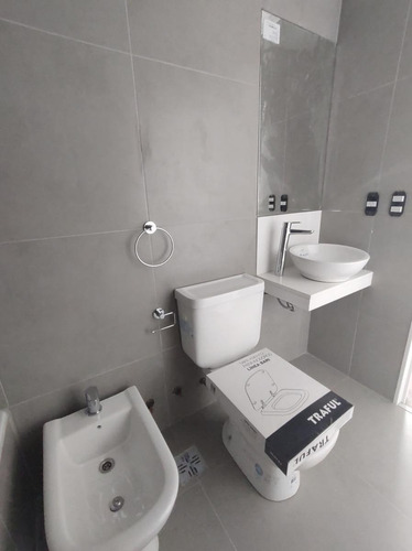 Imagen 24 de 30 de Alvarez Thomas Y Cespedes - Colegiales - 2 Amb A Estrenar En Piso Alto!