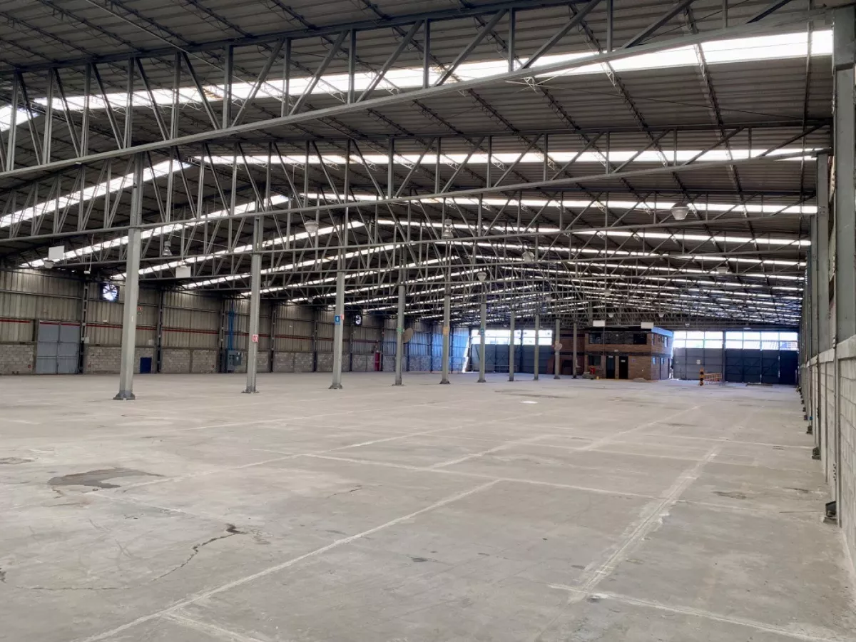 Venta O Renta Nave Industrial Con Bodega, Oficinas Y Subestación Eléctrica Con Excelente Ubicación En Ciudad Industrial, Celaya, Guanajuato.