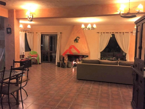 Casa En Venta Y Alquiler,espectacular Esquinera Con Piscina En Montoya - La Barra - Punta Del Este- Ref: 1690