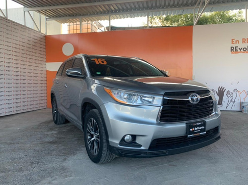 Imagen 3 de 15 de Toyota Highlander Xle, Ta , Gris 2016