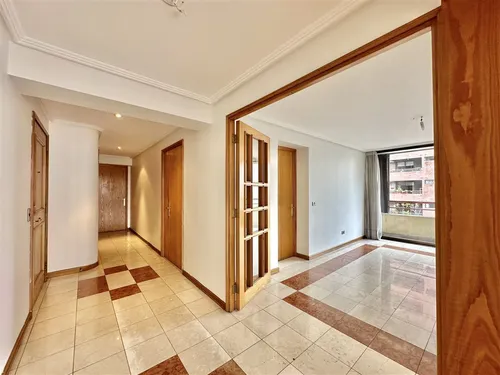 Departamento En Arriendo De 3 Dorm. En Las Condes