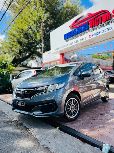 Honda Fit Plateada 2020