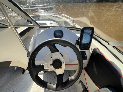Bunker 5100 Yamaha 70 Hp 2 Tiempos