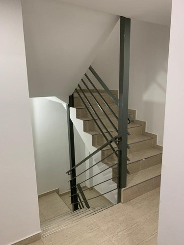 Imagen 8 de 11 de Departamento Monoambiente En Venta - Moron Sur