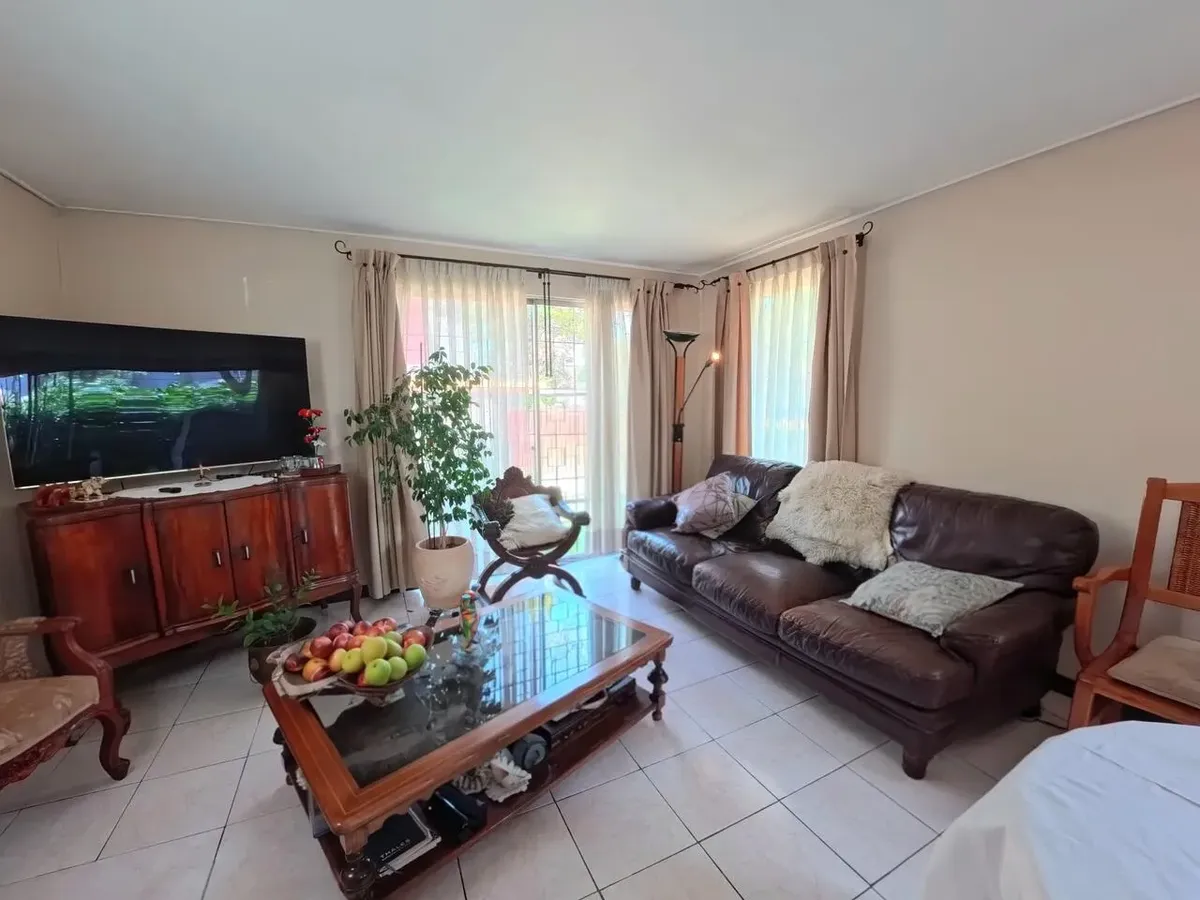 Imagen 4 de 15 de Casa En Ñuñoa 4 Dormitorios/3 Baños En Pasaje Cerrado