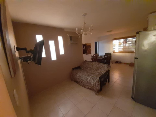 Casa En Venta De 3 Dormitorios.