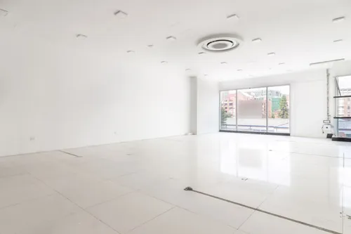 Local En Arriendo/venta En El Retiro. Cod V9819