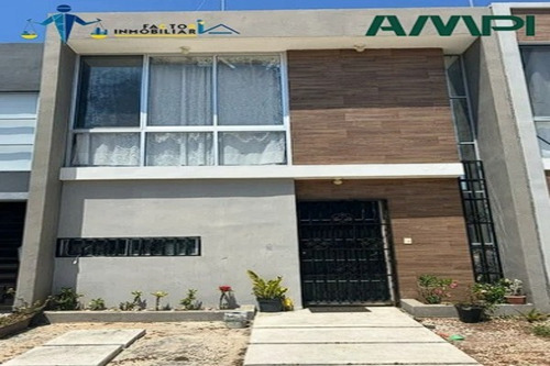 Casa En Venta A Solo 15 Min De La Playa Con Alberca Compartida