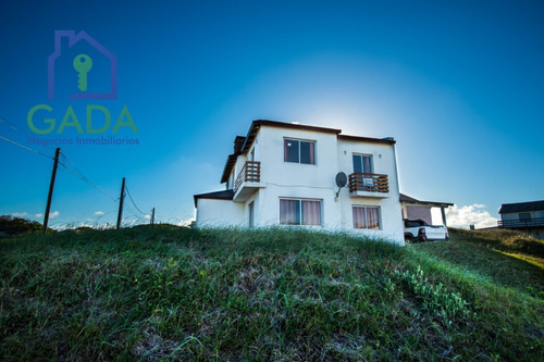 Imagen 2 de 10 de Dos Casas En Un Padrón Al Lado Del Mar, Parada 12, Barra De Chuy, Uruguay