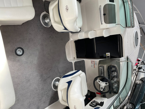 Imagen 5 de 10 de Lancha Cuddy Importada Regal 2250 Volvo Penta V8