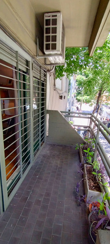 Venta Departamento 2 Ambientes Recoleta Con Balcón