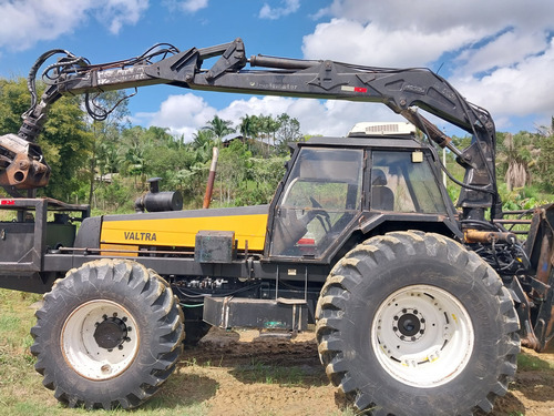Trator Valtra Bh 180 Com Muck Florestral E Baldeadeira