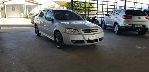 Chevrolet Astra 2.0 Mpfi Cd Sedan 8v Gasolina 4p Manual