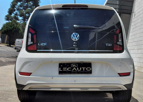 Imagem 8 de 13 de Volkswagen Cross Up 1.0 T. Flex 12v 5p 2018