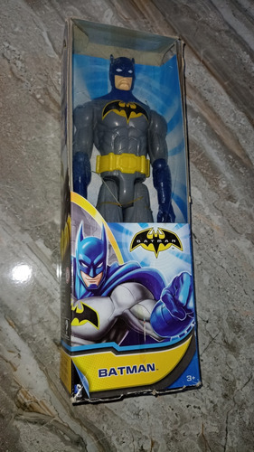 Figura Batman Core Tipo Titan Original Dc Comics Mattel 