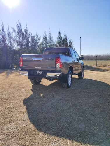 Toyota Hilux Pick-Up 2.4 Cd Sr 150cv 4x2