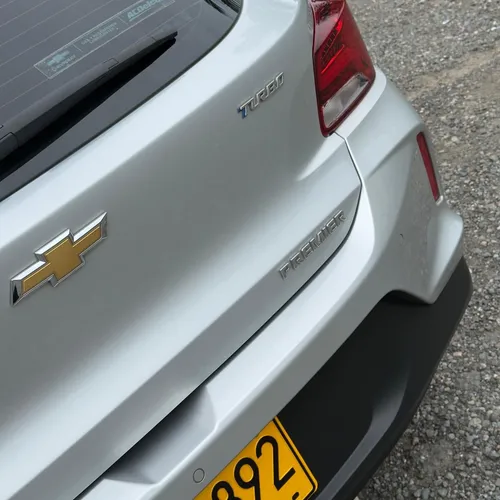 Chevrolet Onix 1.0T Premier Hatch At