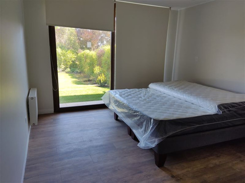 Casa En Venta De 6 Dorm. En Santo Domingo