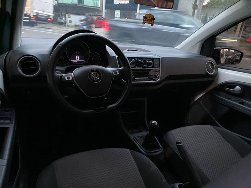 Volkswagen Up! move 1.0 TSI Total Flex 12V 5p