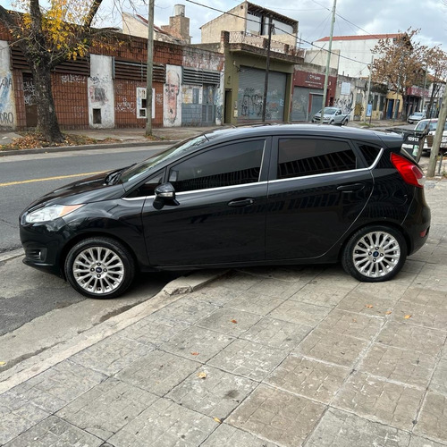 Imagen 8 de 25 de Ford Fiesta Kinetic Design 1.6 Titanium Powershift 120cv