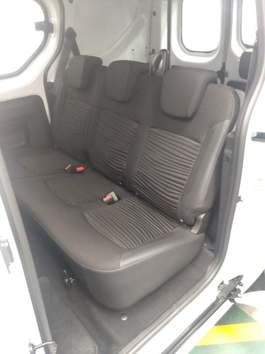 Imagen 15 de 25 de Kangoo Express Emotion 5 Asientos 1.6 16v 115 Cv 2022 D
