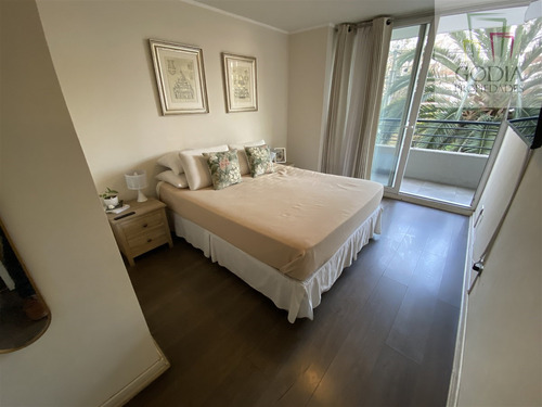 Venta Dpto. Oriente 2 Dorm. 2 Estac Pasos Metro Villa Frei