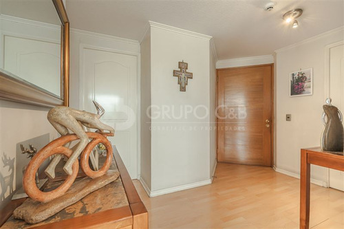 Departamento En Venta De 4 Dorm. 3 Baños, En Las Condes