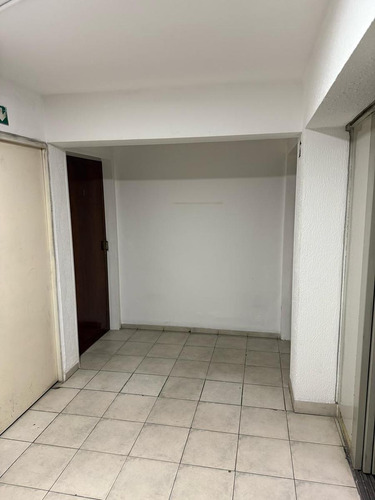 Oficina En Alqulier, Con Balcón Zona Centro
