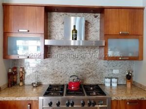 Imagen 7 de 14 de #22-9770 Bello Y Acogedor Penthouse Boleita Norte