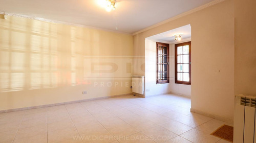 Imagen 2 de 30 de Chalet 5 Ambientes Venta - Mart.-santa Fe/fleming