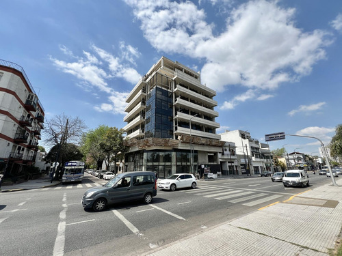 Oficina En Alquiler Plantas Abiertas Con Vista Al Parque Sarmiento