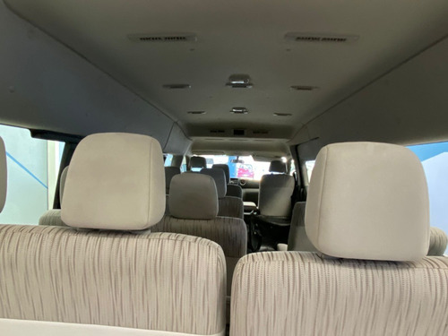 Imagen 13 de 14 de Nissan Urvan Amplia 15 Pasajeros